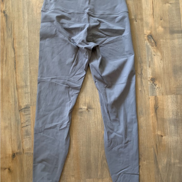 Lululemon winder under leggings in size 12 - Picture 2 of 6